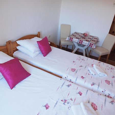 Apartments And Rooms With Parking Space Orebic, Peljesac - 10191 Room photo